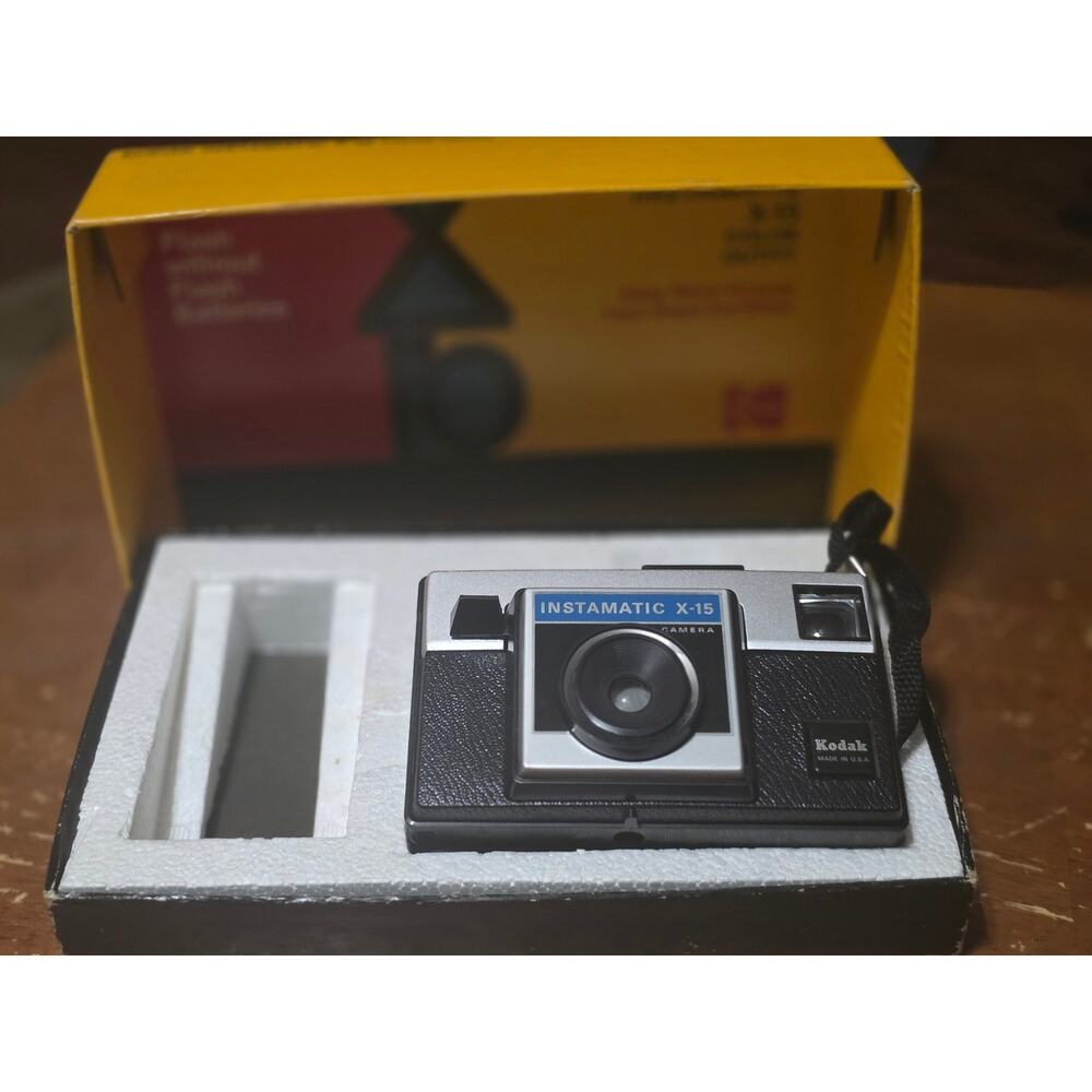 Kodak instamatic x-15 camera